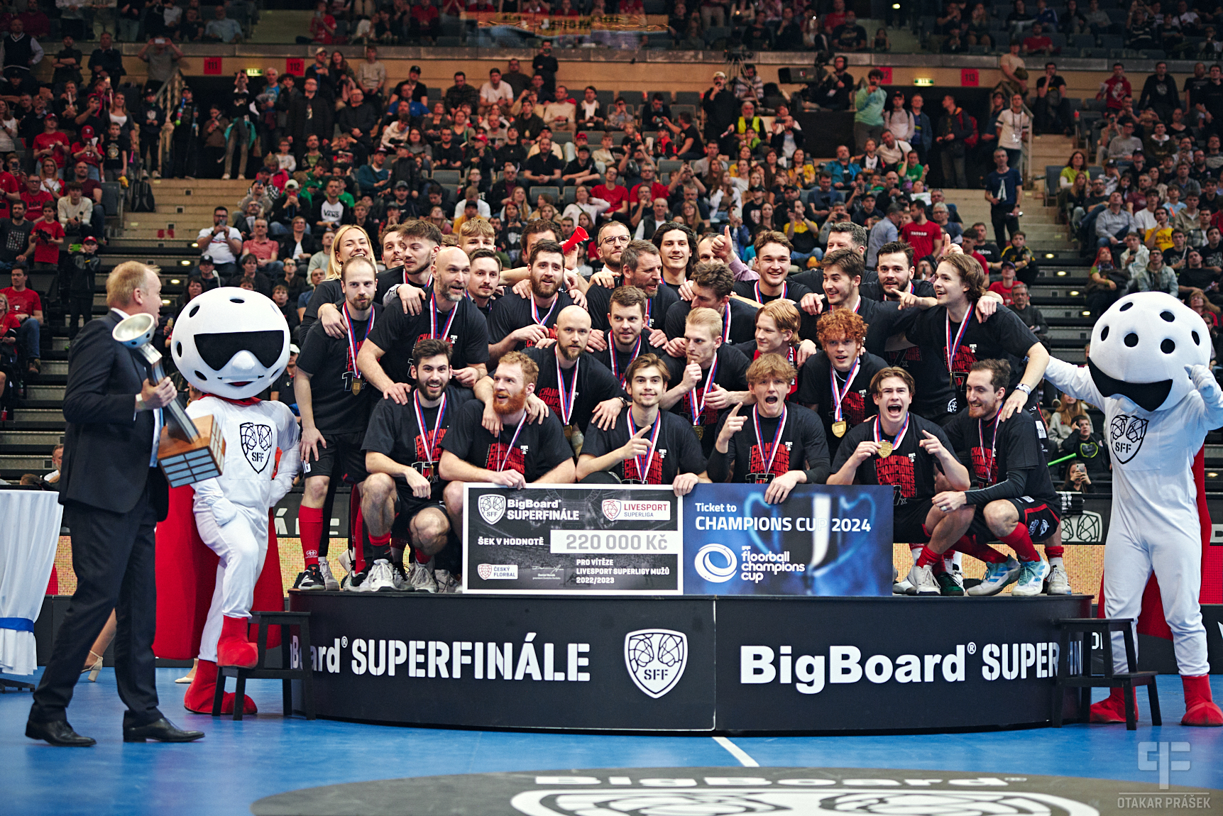 16.04.2023- O2 Aréna Praha - Superliga Muži - Superfinále 202